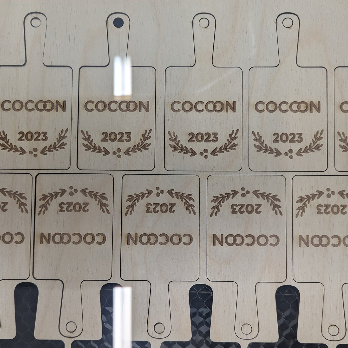 Port_WoodOrnamentCocoon