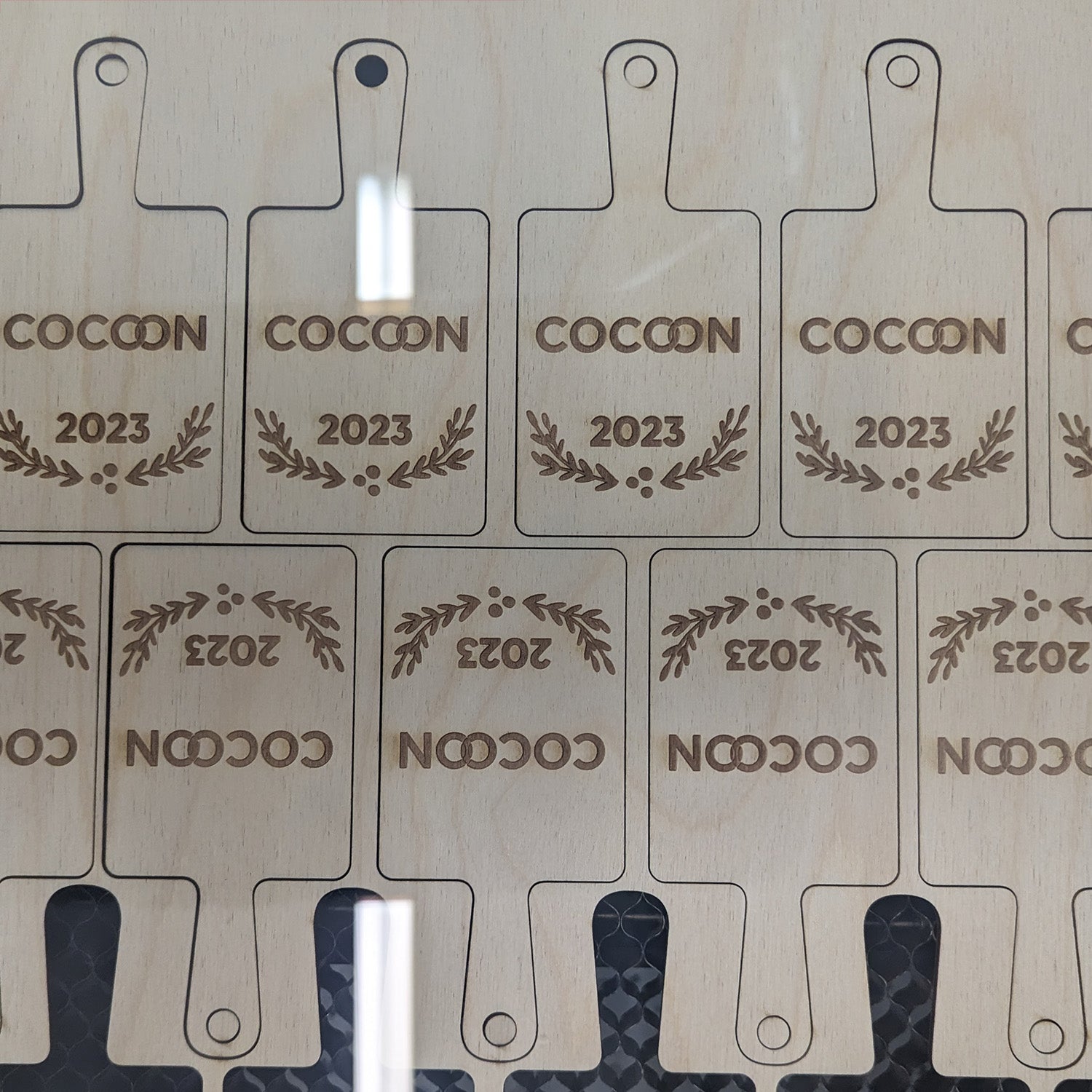 Port_WoodOrnamentCocoon