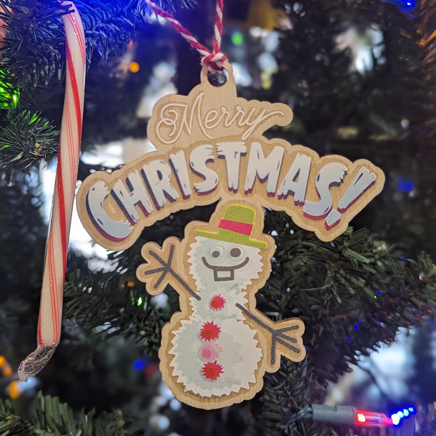 Port_WoodOrnamentMerryXmas